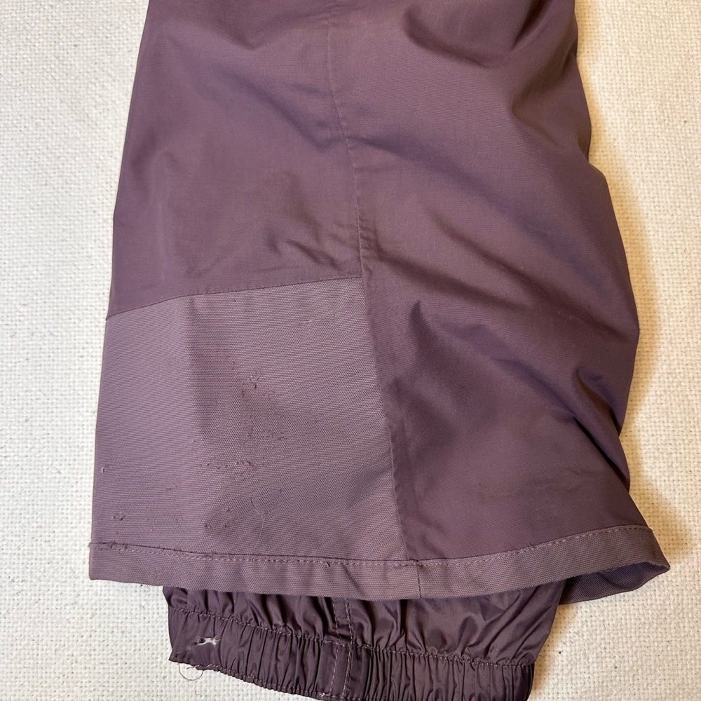 The North Face Women’s Freedom Insulated Ski/Snow pants - Picture 9 of 10